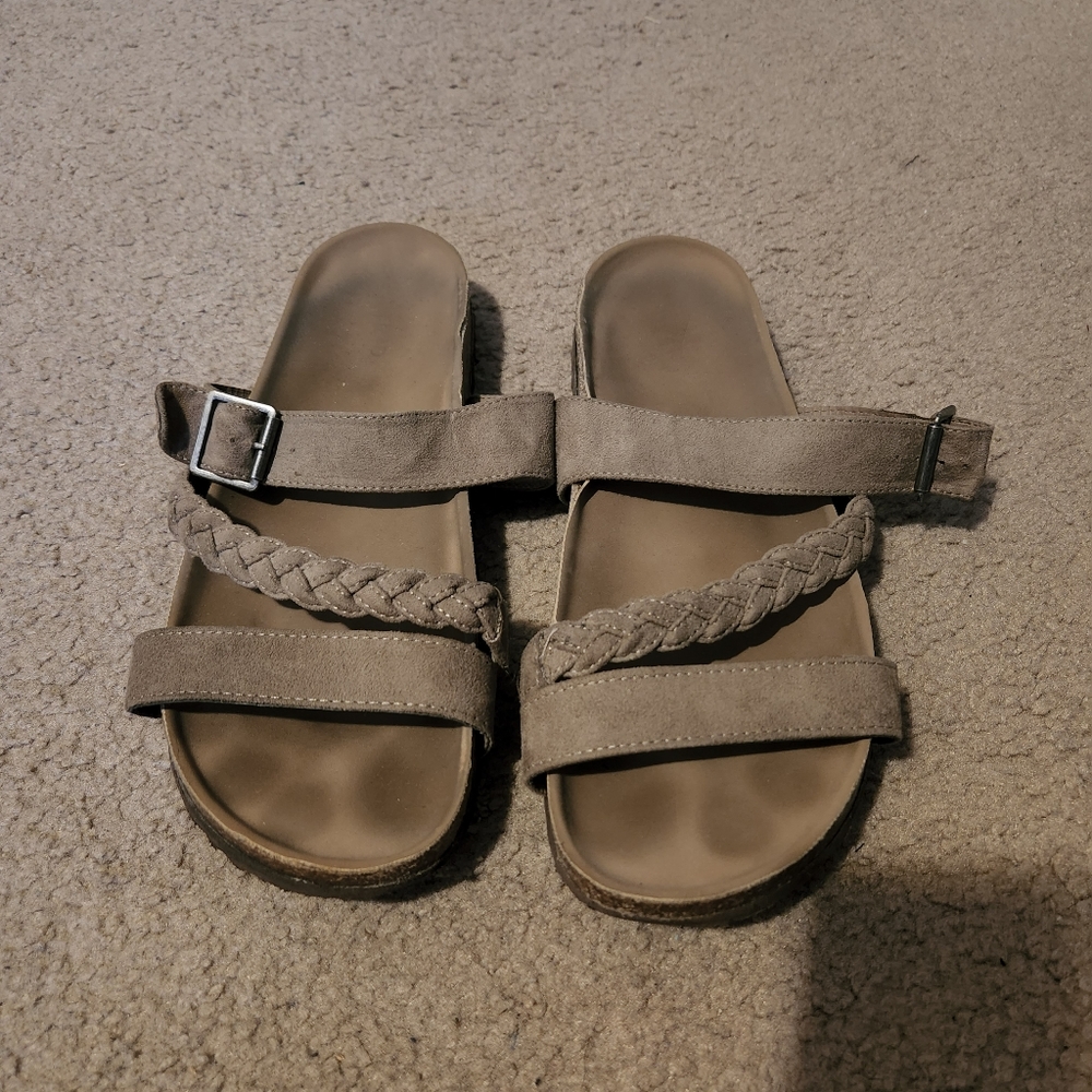 11W Torrid braided sandals
